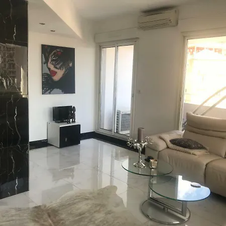 Luxurious With Terrace And Sea View Beausoleil